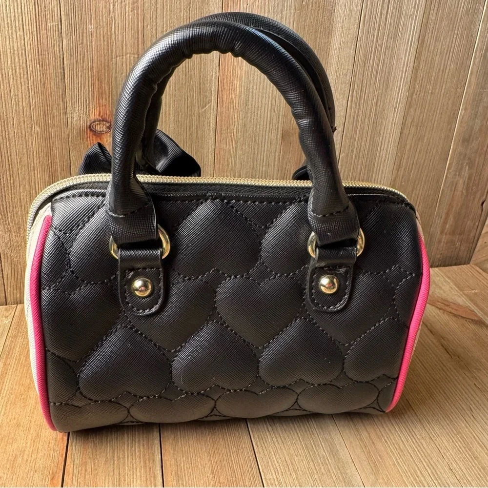 Betsey Johnson Small Mini Satchel Bag Shoulder Strap Black Pink Quilted‎ Heart